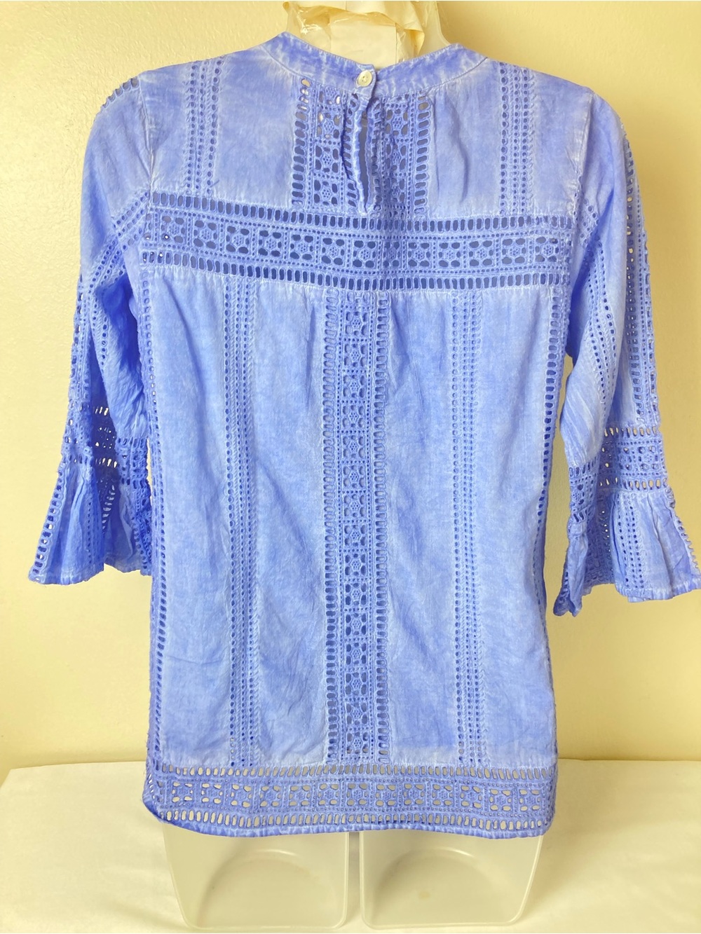 THML Cotton Eyelet Periwinkle Blue 3/4 Bell Sleeve Top Size XS - Picture 3 of 16